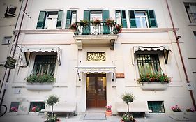 Monte Marsicano Hotel